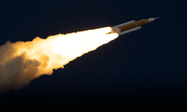 Leia mais sobre o artigo Artemis 2: A Missão Lunar que Quebrou Recordes de Distância